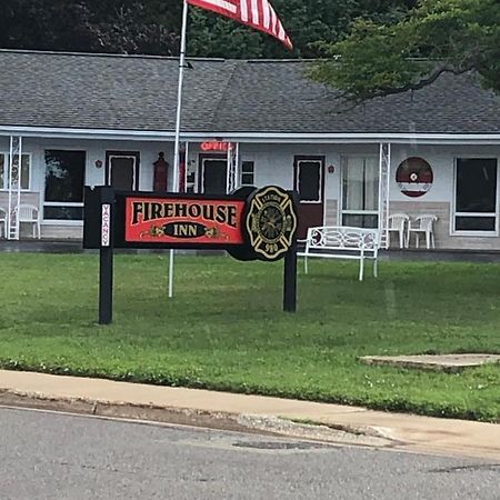 Firehouse Inn Saint Ignace Εξωτερικό φωτογραφία
