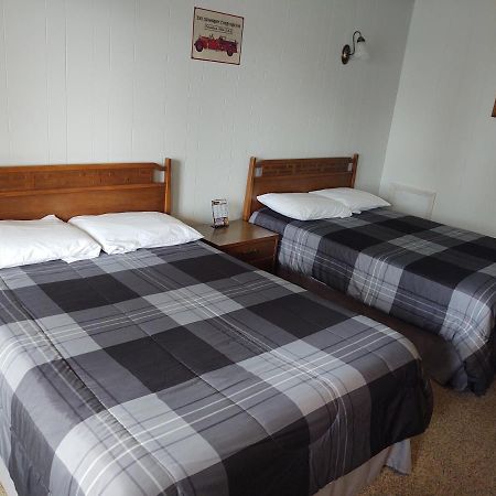 Firehouse Inn Saint Ignace Εξωτερικό φωτογραφία