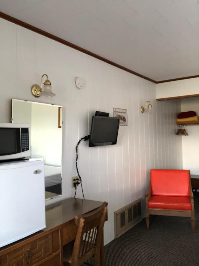 Firehouse Inn Saint Ignace Εξωτερικό φωτογραφία