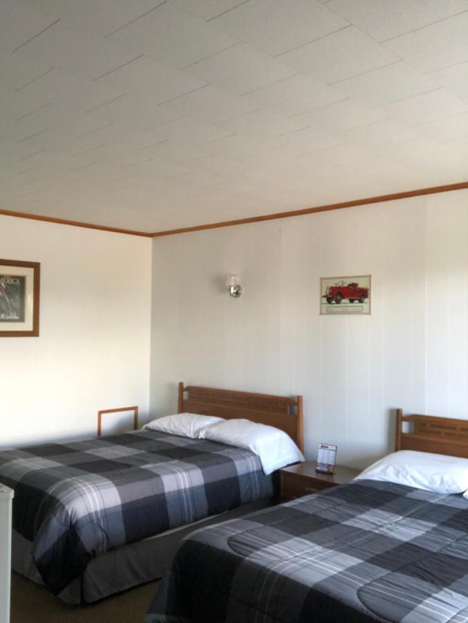 Firehouse Inn Saint Ignace Εξωτερικό φωτογραφία
